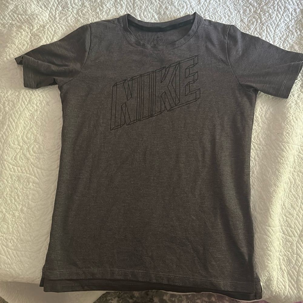 Nike T Shirt